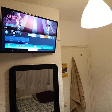 Habitacion Cama Grande Doble Con Smarttv Apartment Alicante Exterior photo
