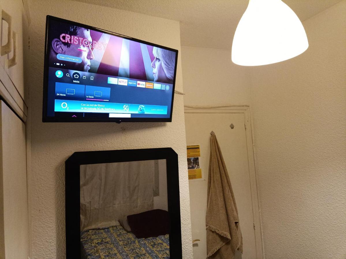 Habitacion Cama Grande Doble Con Smarttv Apartment Alicante Exterior photo